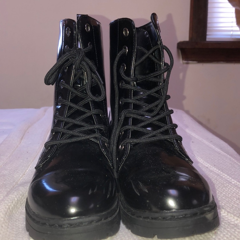 Women’s Combat Boots